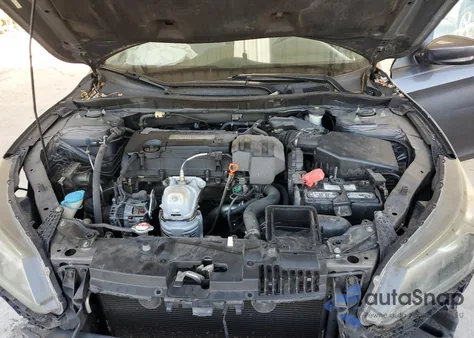 2013 Honda Accord Lx z USA, uszkodzony, nr VIN 1HGCR2F30DA158503